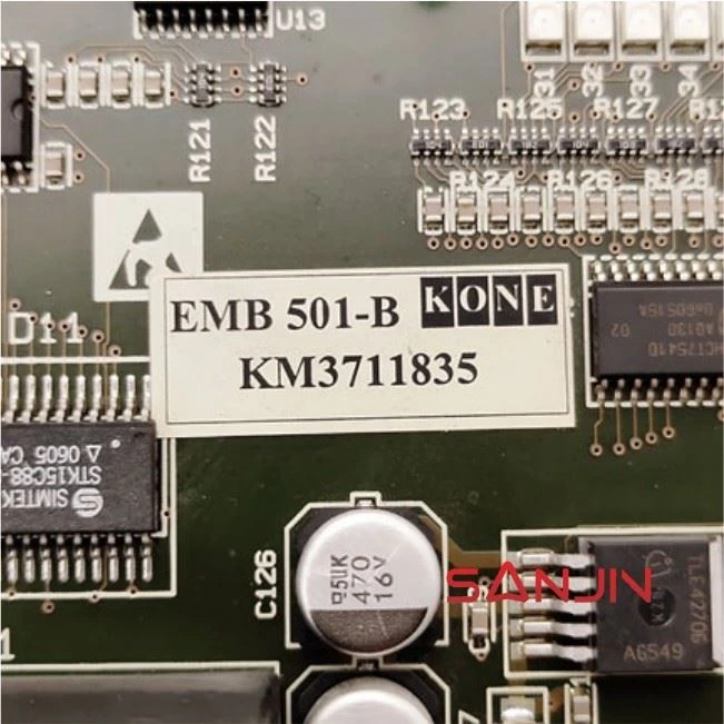 KM3711835